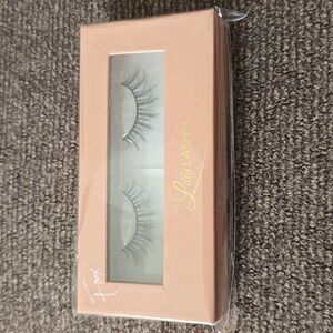 LILLYLASHES BRAND WOMEN'S FAUX EYE LASHES